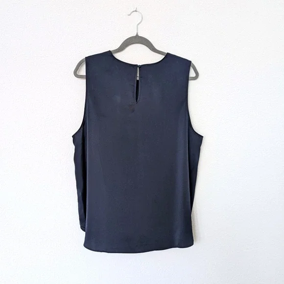 NWT Banana Republic Navy Blue Satin Sleeveless Shell Top Women's XL - Picture 3 of 5